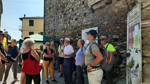 Sciacarée arriva a Rezzo: trekking e MTB, escursioni e cultura, fino al 7 agosto, outdoor in festa Sciacarée arriva a Rezzo: trekking e MTB, escursioni e cultura, fino al 7 agosto, outdoor in festa