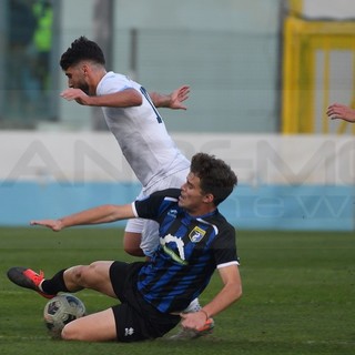 Calcio: la Lega ufficializza il nuovo calendario di Serie D: il derby slitta al 14 aprile. I turni infrasettimanali non sorridono all'Imperia Calcio: la Lega ufficializza il nuovo calendario di Serie D: il derby slitta al 14 aprile. I turni infrasettimanali non sorridono all'Imperia