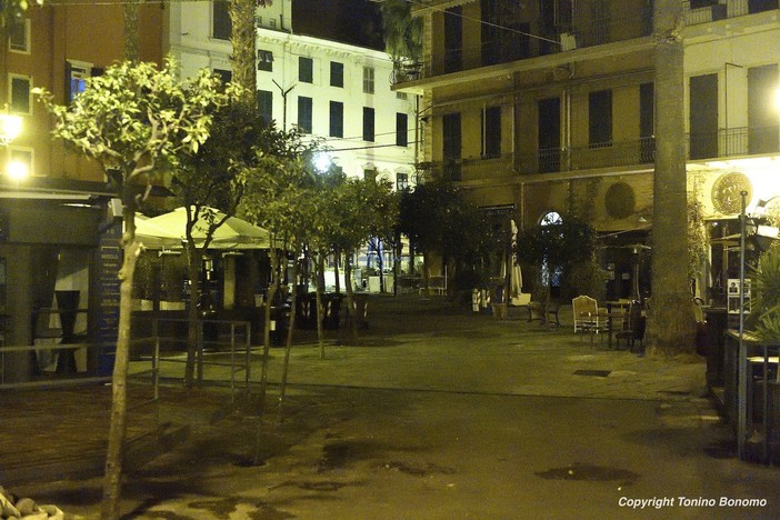 Il coprifuoco di un anno fa Il coprifuoco di un anno fa