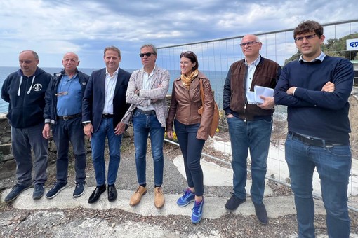 Cipressa: ripristino di un tratto di difesa della costa, oggi il sopralluogo della Regione (Foto e Video)