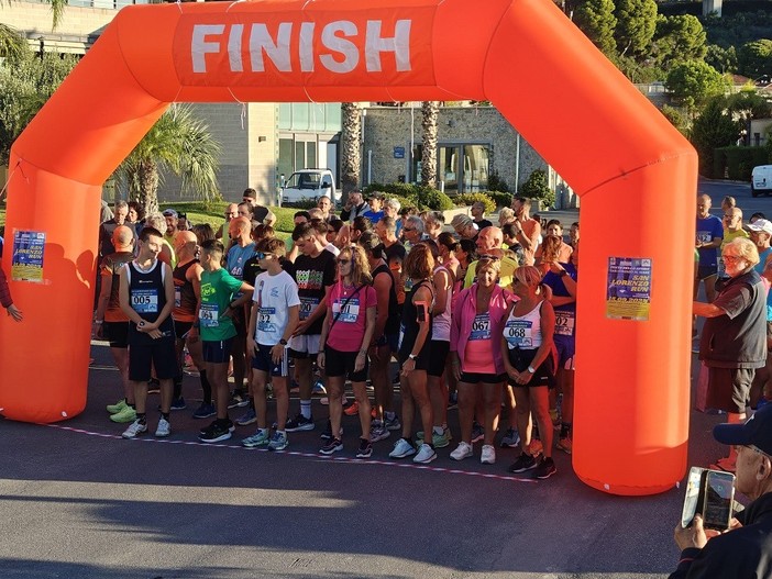 Maurizio Ferratusco e Barbara La Rosa vincono la “San Lorenzo Run” 110 gli atleti al via della seconda edizione Maurizio Ferratusco e Barbara La Rosa vincono la “San Lorenzo Run” 110 gli atleti al via della seconda edizione