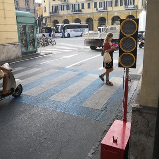 Imperia: installati i semafori in via Bonfante, al via da domani un periodo di prova (Foto)