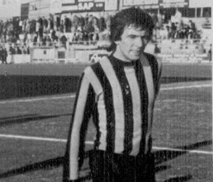 ACCADDE OGGI, 22 AGOSTO 1943. Nasce a Imperia l'ex attaccante di serie A Stefano Dal Monte ACCADDE OGGI, 22 AGOSTO 1943. Nasce a Imperia l'ex attaccante di serie A Stefano Dal Monte