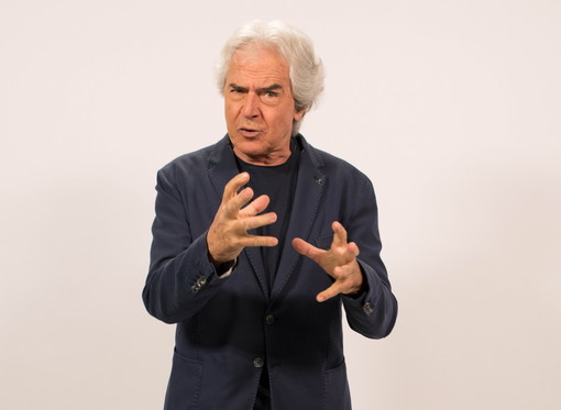 Domani sera con Tullio Solenghi 'I maneggi per maritare una figlia' in scena al Politeama Dianese Domani sera con Tullio Solenghi 'I maneggi per maritare una figlia' in scena al Politeama Dianese