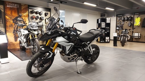 Triumph Imperia, le novità 2024 in prova su strada