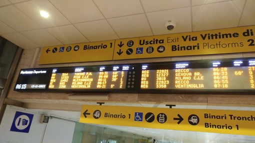 Treni in tilt per un guasto elettrico: circolazione rallentata sulla linea Genova - Ventimiglia, sospesa tra San Giuseppe di Cairo e Savona