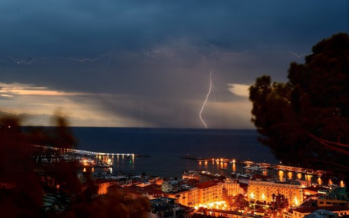 Le foto del temporale di stanotte (Tonino Bonomo)