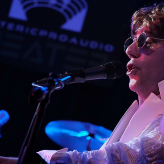 Elton John Tribute Show a Villa Scarsella di Diano Marina
