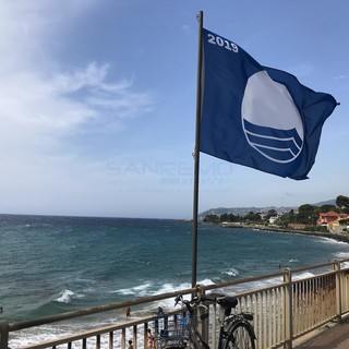 Vacanzieri di agosto in Liguria: tra buon cibo e bandiere blu la regione attrae sia italiani che stranieri