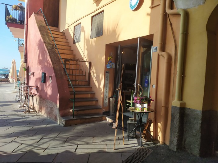 Imperia: furto nei giorni scorsi da 'U Battistrasse' locale della movida a Borgo Foce (Foto)