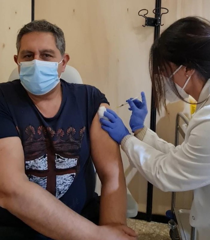 Covid: Toti ha ricevuto la terza dose “Vaccini unica arma per sconfiggere il virus”