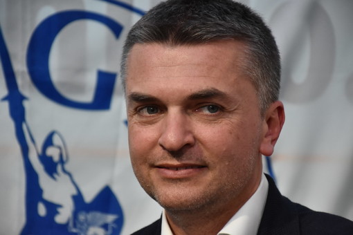 Prezzi di luce e gas, Edoardo Rixi: "Necessario intervenire il prima possibile" Prezzi di luce e gas, Edoardo Rixi: "Necessario intervenire il prima possibile"