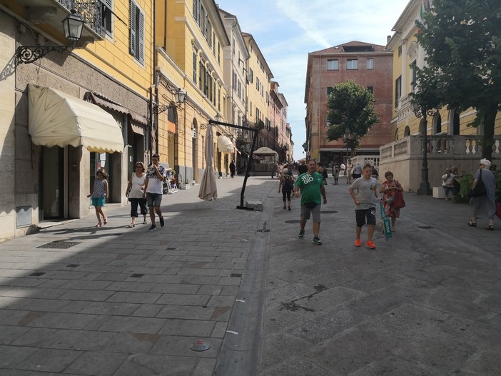 Imperia: anche Porto Maurizio avrà la sua cena in bianco, sabato sera l'appuntamento in via Cascione
