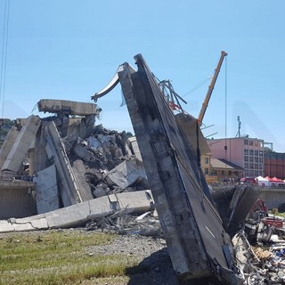 Crollo del ponte Morandi: la Procura ipotizza il reato di ‘crollo di costruzioni o altri disastri dolosi’