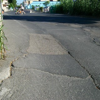 Diano Marina: pericoli in un tratto di via Rossini, un nostro lettore ringrazia il Comune