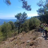 Tornano le 'Escursioni Borghi di Ponente': un trekking alla scoperta dell'Anello delle Trincee di Villa Faraldi