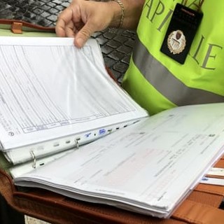 Lotta all'abusivismo commerciale, elogio della Confesercenti a istituzioni e forze dell’ordine Lotta all'abusivismo commerciale, elogio della Confesercenti a istituzioni e forze dell’ordine