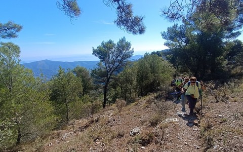 Tornano le 'Escursioni Borghi di Ponente': un trekking alla scoperta dell'Anello delle Trincee di Villa Faraldi