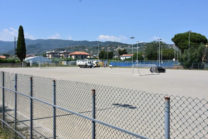 Diano Marina: ristrutturazione del campo sportivo 'Marengo', Chiappori "Finalmente una struttura importante per i nostri ragazzi" (Foto) Diano Marina: ristrutturazione del campo sportivo 'Marengo', Chiappori "Finalmente una struttura importante per i nostri ragazzi" (Foto)