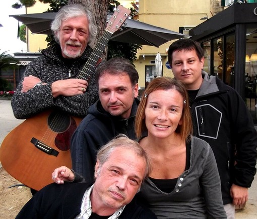 Imperia celebra Lucio Battisti con un omaggio a 60 anni da “Per una lira”