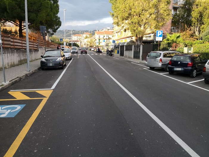 Imperia: posteggi liberi sul lato Palasalute di via Acquarone, Gagliano "Richiesta di personale scolastico e sanitario che ritengo giusta" Imperia: posteggi liberi sul lato Palasalute di via Acquarone, Gagliano "Richiesta di personale scolastico e sanitario che ritengo giusta"