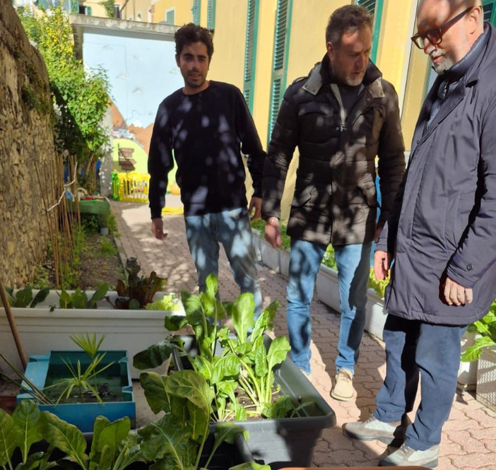 La scuola dell’infanzia di Pontedassio conquista di nuovo la Bandiera Verde
