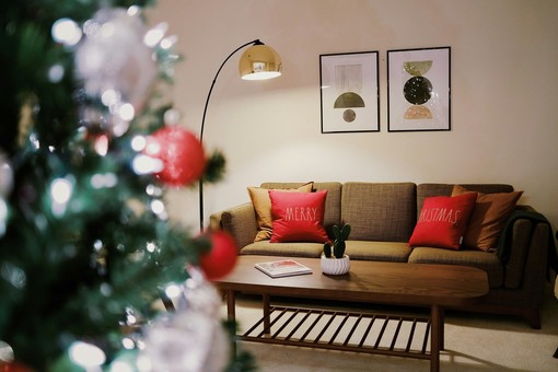 Festività in famiglia: tradizione, risate e divertimento con i giochi di carte più amati Festività in famiglia: tradizione, risate e divertimento con i giochi di carte più amati