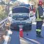 Auto in fiamme su Capo Berta: principio d’incendio domato da un passante