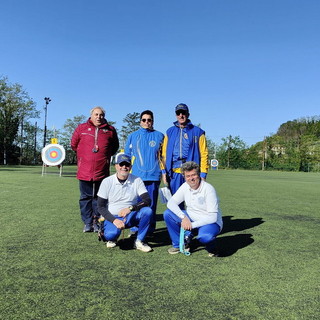 Tiro con l'arco: gli arcieri gialloblù di San Bartolomeo alla prima gara outdoor Tiro con l'arco: gli arcieri gialloblù di San Bartolomeo alla prima gara outdoor