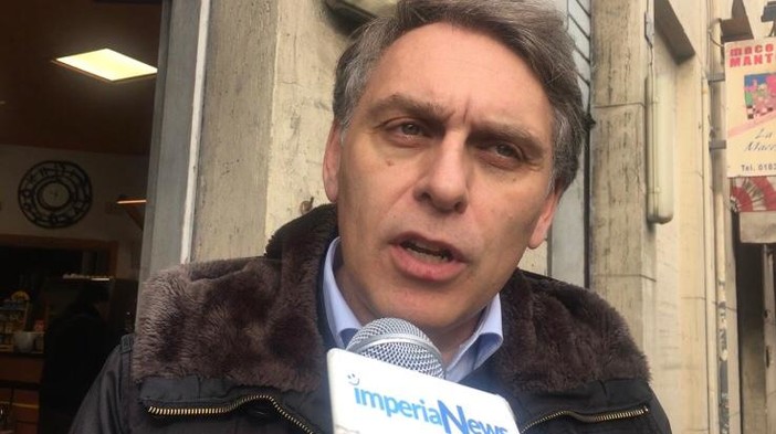 Pieve di Teco, il sindaco Alessandri: “Sulla sanità un errore di programmazione del Ministero, Governo e Regione di 20/30 anni fa” Pieve di Teco, il sindaco Alessandri: “Sulla sanità un errore di programmazione del Ministero, Governo e Regione di 20/30 anni fa”