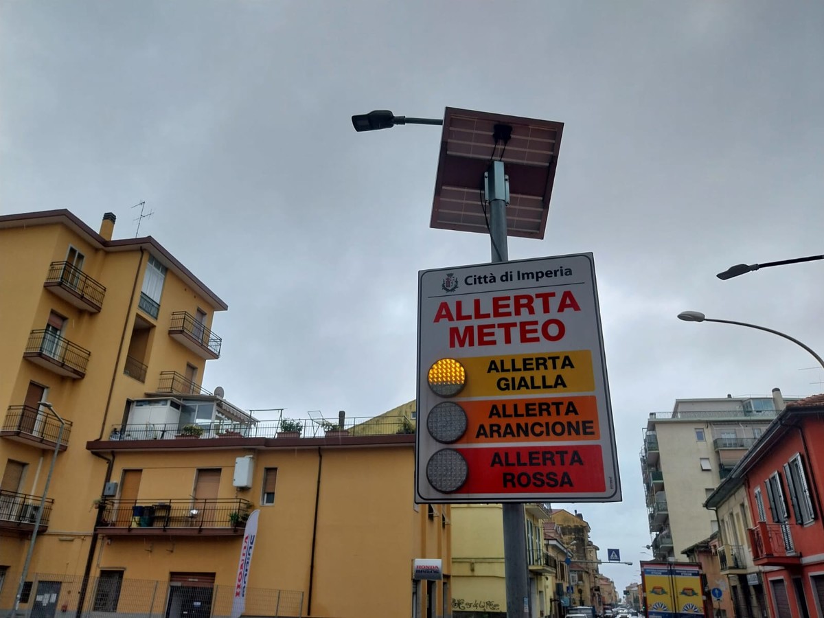 Maltempo, il torrente Impero a Pontedassio supera la soglia 'gialla' di pericolo