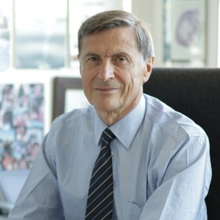 Imperia, il professor Alberto Mantovani incontra gli studenti del Liceo Vieusseux