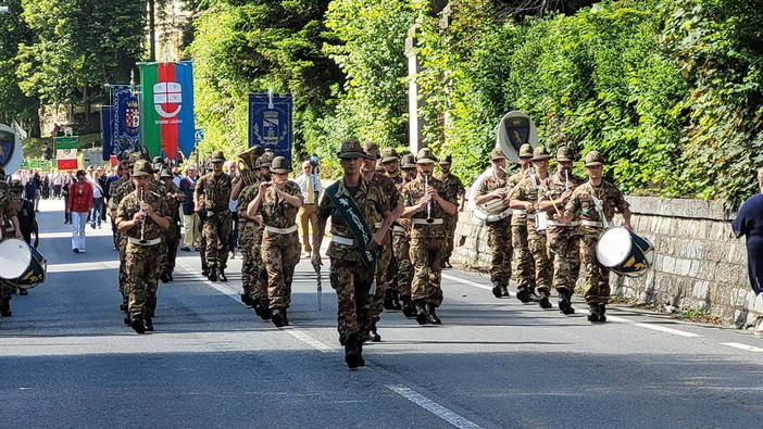A Nava il 75° Raduno nazionale degli alpini A Nava il 75° Raduno nazionale degli alpini
