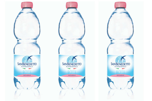 Il Ministero della Salute ritira dal mercato un lotto di acqua minerale San Benedetto Il Ministero della Salute ritira dal mercato un lotto di acqua minerale San Benedetto