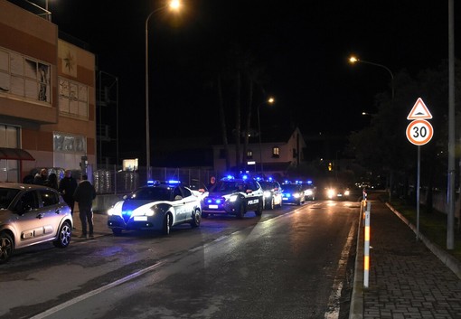 Imperia, maxi operazione antidroga della Polizia: 26 arresti e 93 denunce Imperia, maxi operazione antidroga della Polizia: 26 arresti e 93 denunce