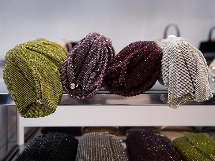 THEBS: il marketplace italiano che rivoluziona il lusso digitale con una selezione esclusiva