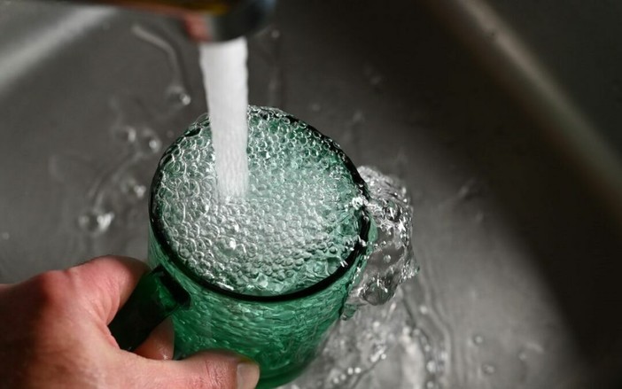 Manca l'acqua, disagi diffusi per i residenti di Diano Castello Manca l'acqua, disagi diffusi per i residenti di Diano Castello