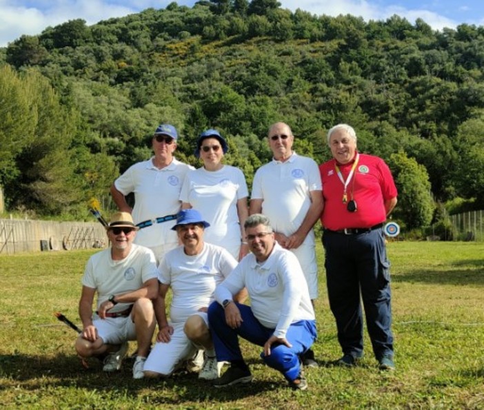 Tiro con l'arco, Arcieri San Bartolomeo sugli scudi a Imperia: podio nell'arco nudo e Pasqualotto primo nel compound