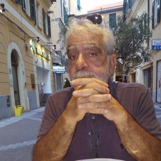 Imperia, 'Ciao Bubu' l'ultimo affettuoso saluto dei parenti al loro caro Arcangelo Maio