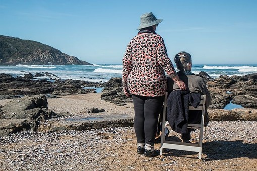 Inps: in Italia oltre 894mila lavoratori domestici, 30mila solo in Liguria Inps: in Italia oltre 894mila lavoratori domestici, 30mila solo in Liguria