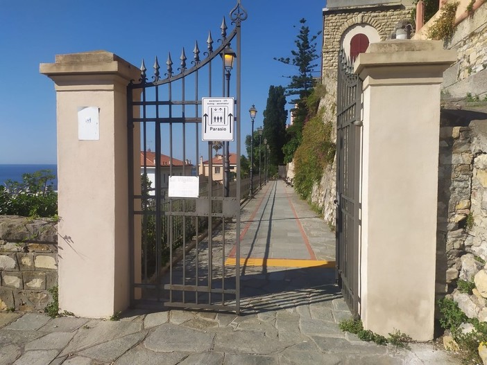 Caldo record e ascensori fermi: fuori uso anche l’impianto per il Parasio Caldo record e ascensori fermi: fuori uso anche l’impianto per il Parasio