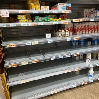 Emergenza Coronavirus: supermercati presi d'assalto, la gente non si fida sulla regolarità degli approvvigionamenti
