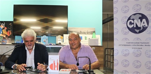 Approdo di Oneglia: con Maurizio Pescari e CNA Imperia una serata speciale dedicata all’Olio Extravergine d’Oliva. (Foto) Approdo di Oneglia: con Maurizio Pescari e CNA Imperia una serata speciale dedicata all’Olio Extravergine d’Oliva. (Foto)