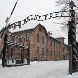 Nei luoghi della Memoria: gli studenti imperiesi in visita ad Auschwitz