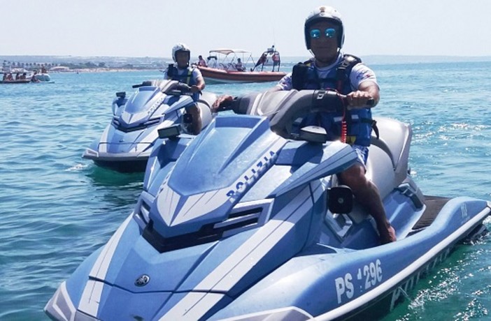 Diano Marina: domani, evento in collaborazione tra Polizia di Stato e Croce Rossa Italiana Diano Marina: domani, evento in collaborazione tra Polizia di Stato e Croce Rossa Italiana