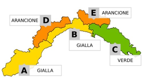 In Liguria è allerta meteo per neve, tra le zone più colpite l'entroterra savonese e l'A6  Savona - Torino