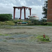 Blitz per rimuovere le auto parcheggiate alle ex Ferriere al vaglio dell’ufficio legale di Palazzo civico