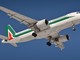 Coronavirus, Toti 'bacchetta' Alitalia: &quot;I due voli cancellati sulla tratta Genova-Roma vanno ripristinati&quot;