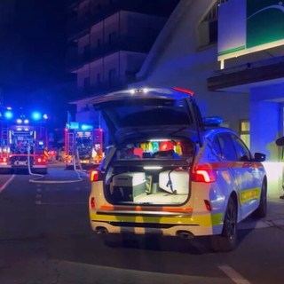 Imperia, auto in fiamme sull’Argine sinistro: uomo salvato per miracolo