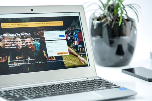 Come la Giusta Agenzia Web può Rivoluzionare la tua Attività Online a Milano